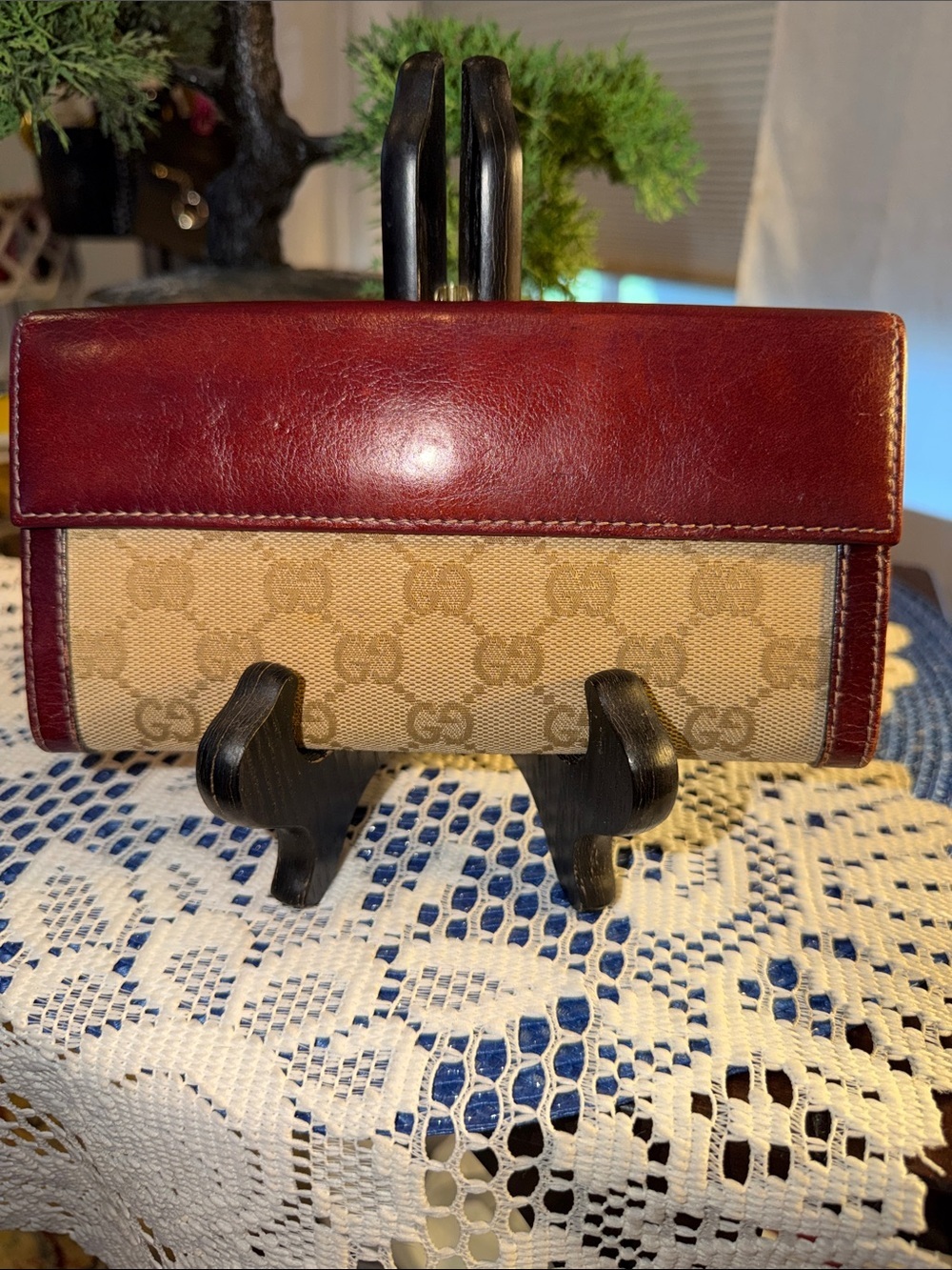 Vintage Gucci Beige GG Canvas Wallet with Burgundy Leather